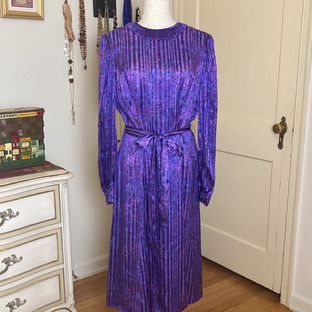 Vintage 80s Paisley Pleated Belted Midi Dress Sz 10